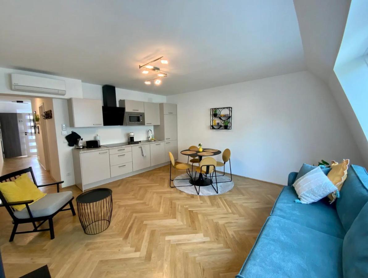Freshly Renovated Apartment In Trendy Area L Hg21 Vienne Extérieur photo