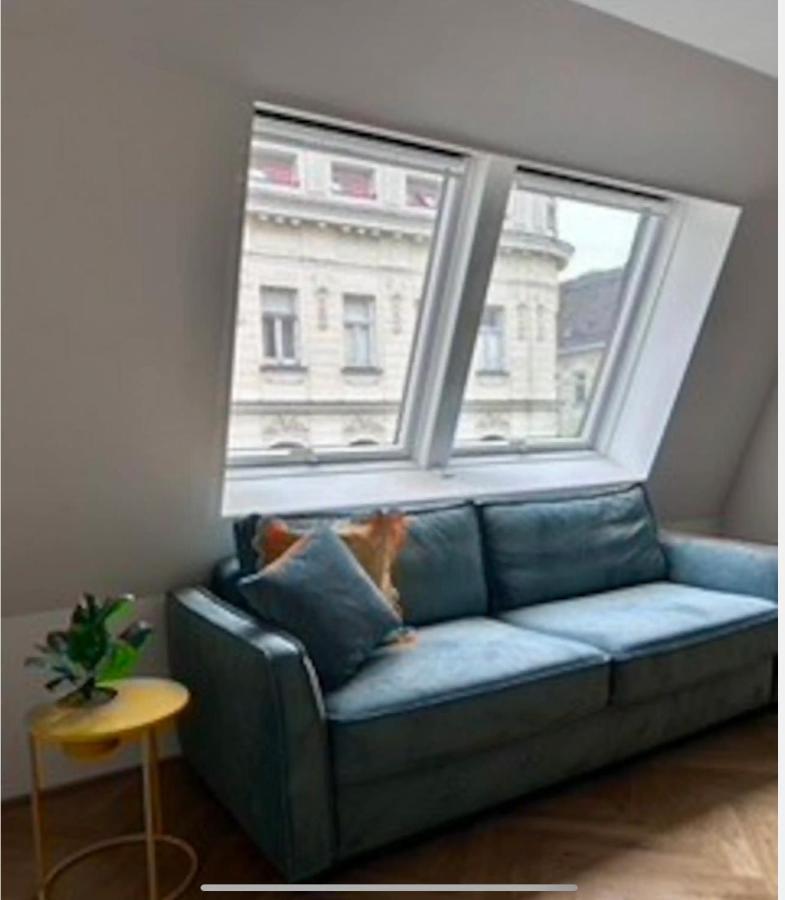 Freshly Renovated Apartment In Trendy Area L Hg21 Vienne Extérieur photo