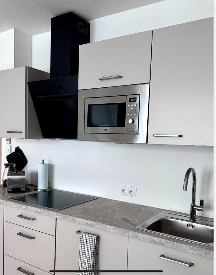 Freshly Renovated Apartment In Trendy Area L Hg21 Vienne Extérieur photo